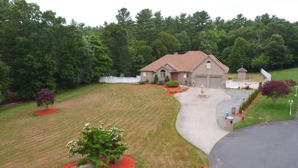 4 Amanda Lane Acushnet, MA 02743 - Photo 7 of 42