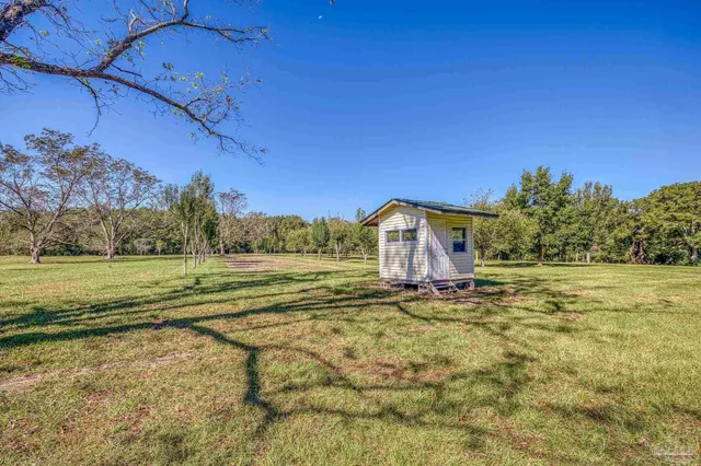 $2,399,000 | 1650 Bear Bay Flats Road, Laurel Hill, FL 32567