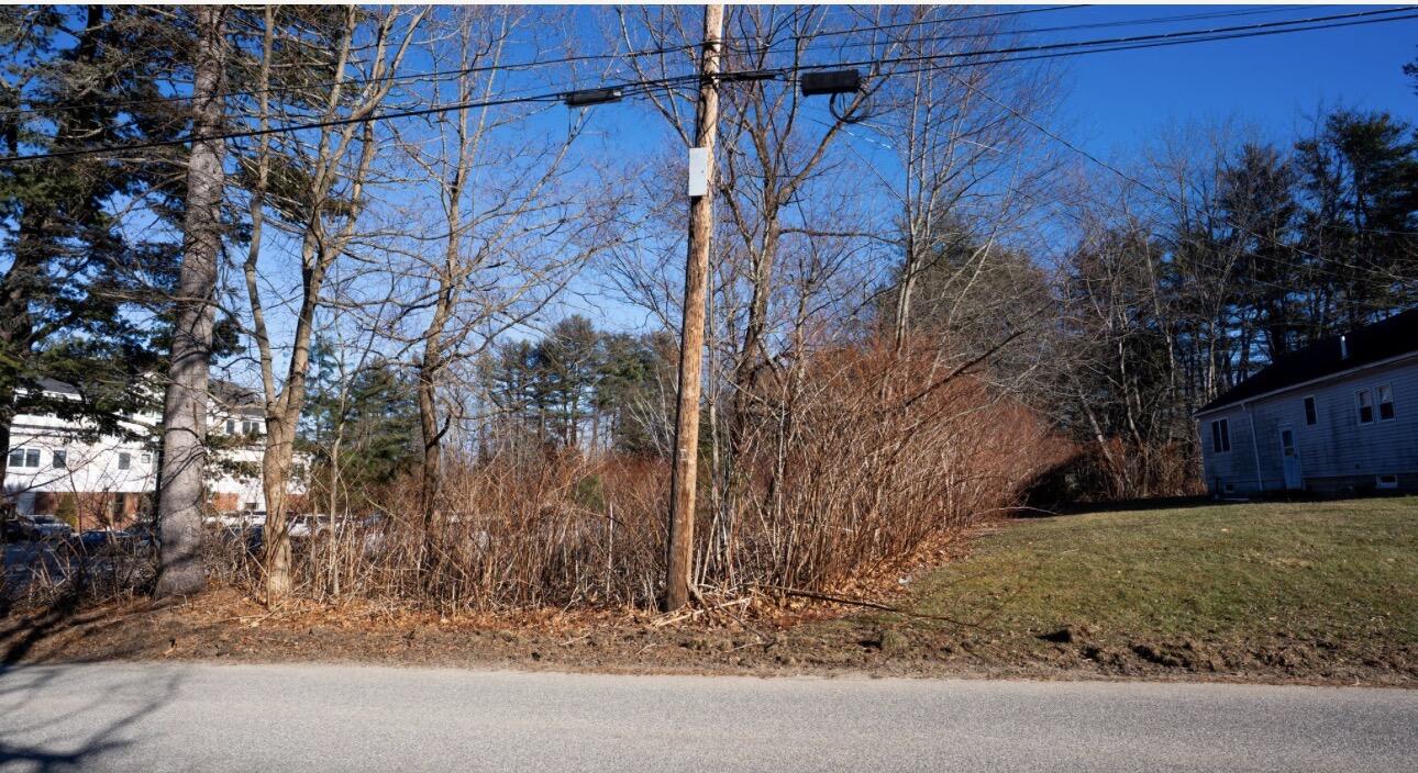 10 Willowdale Road Scarborough, ME 04074 - Photo 9 of 12 IMG_1737