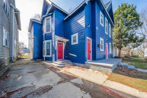 $399,900 | 319 Hst W 10th Street, Anderson, IN 46016