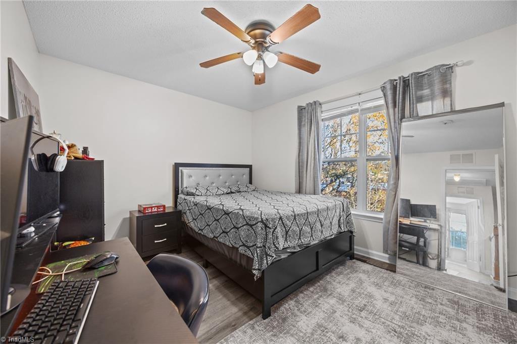 825 Hopewell Street High Point, NC 27263 - Photo 20 of 27