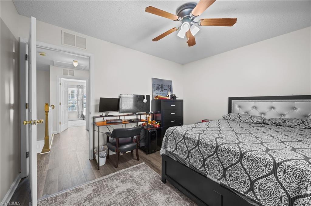 825 Hopewell Street High Point, NC 27263 - Photo 21 of 27
