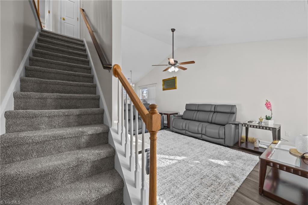 825 Hopewell Street High Point, NC 27263 - Photo 3 of 27