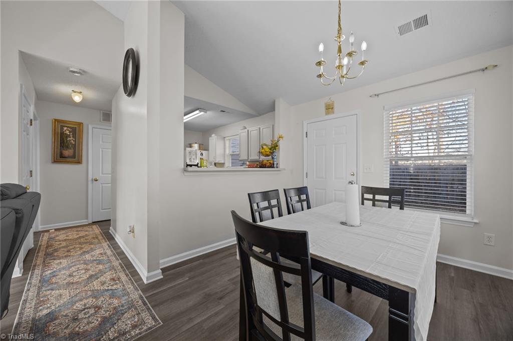 825 Hopewell Street High Point, NC 27263 - Photo 6 of 27