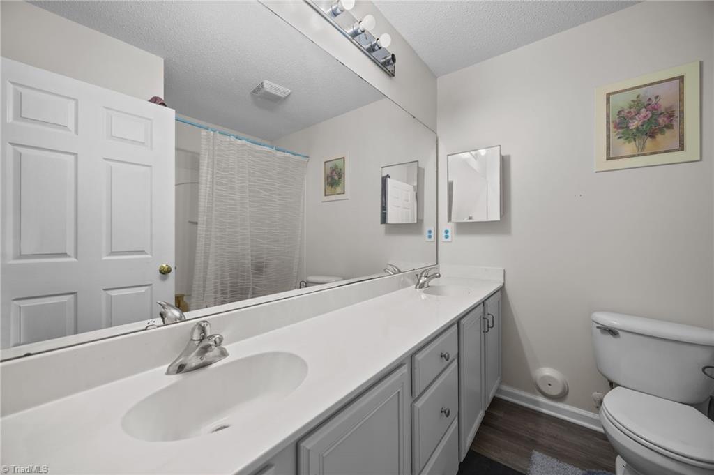 825 Hopewell Street High Point, NC 27263 - Photo 10 of 27