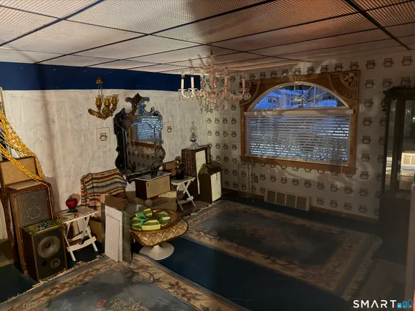 a view of a storage & utility room