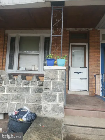 a view of a entryway door of the house