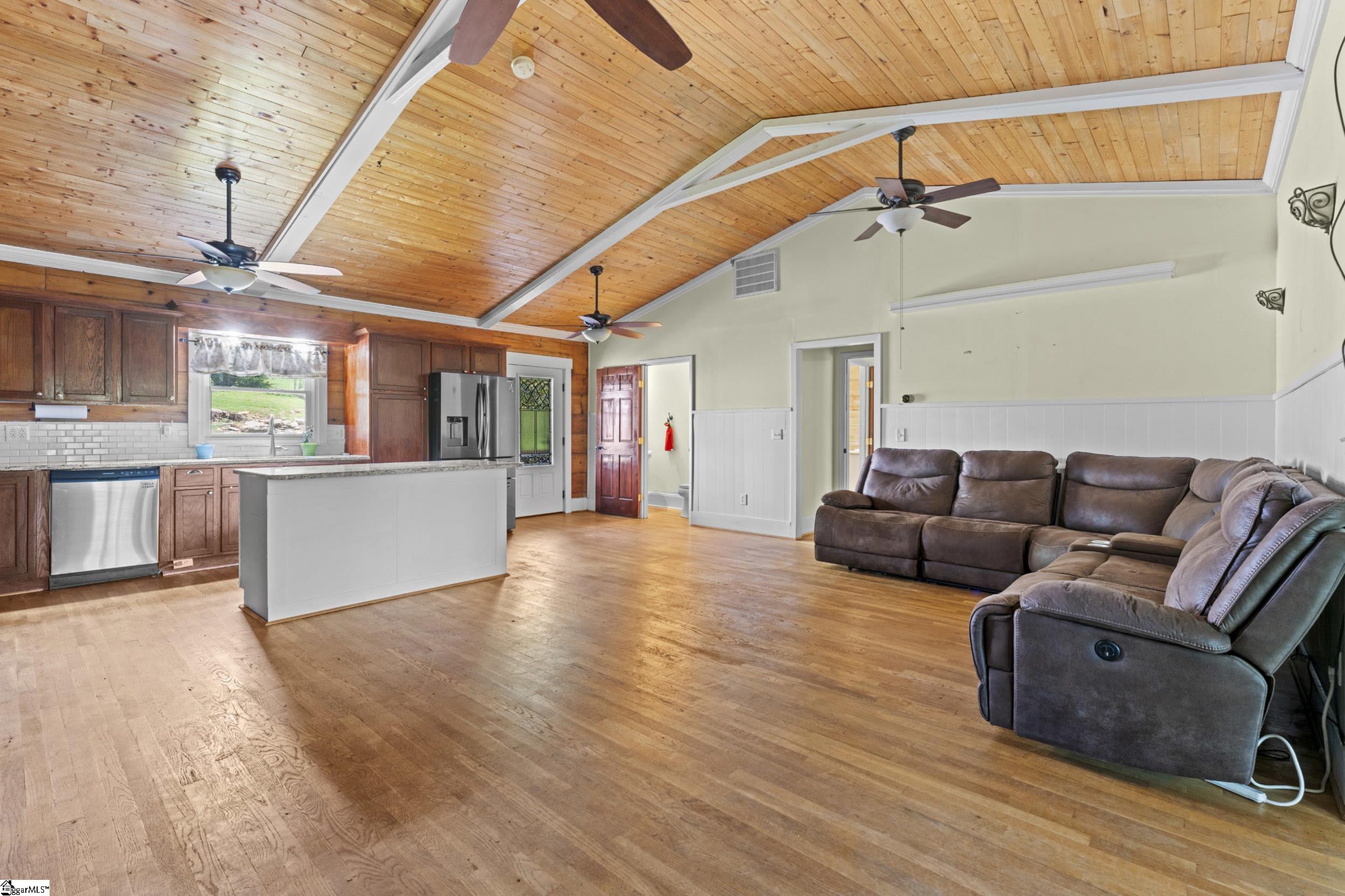221 Rowland Road Anderson, SC 29625 - Photo 7 of 41 Gallery Image 7
