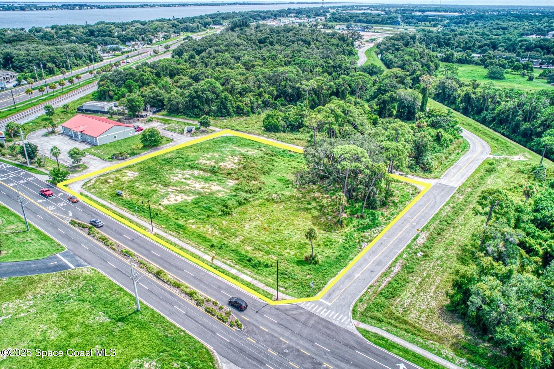 151 Eyster Boulevard Rockledge, FL 32955 - Photo 7 of 15 a view of a garden from a balcony