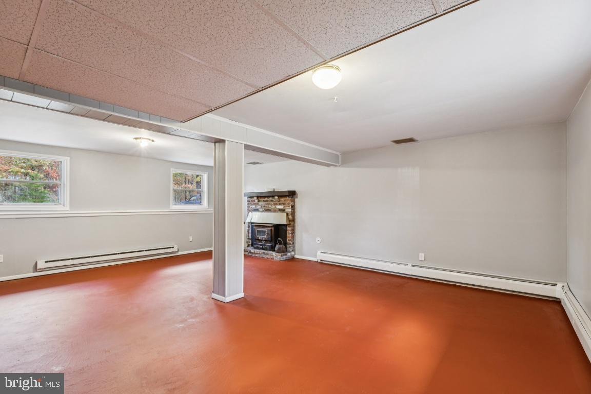 207 Sooy Place Road Tabernacle, NJ 08088 - Photo 18 of 25 an empty room