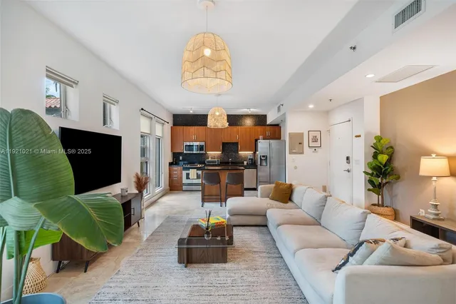 $699,000 | 1545 Jefferson Avenue, Unit 106, Miami Beach, FL 33139