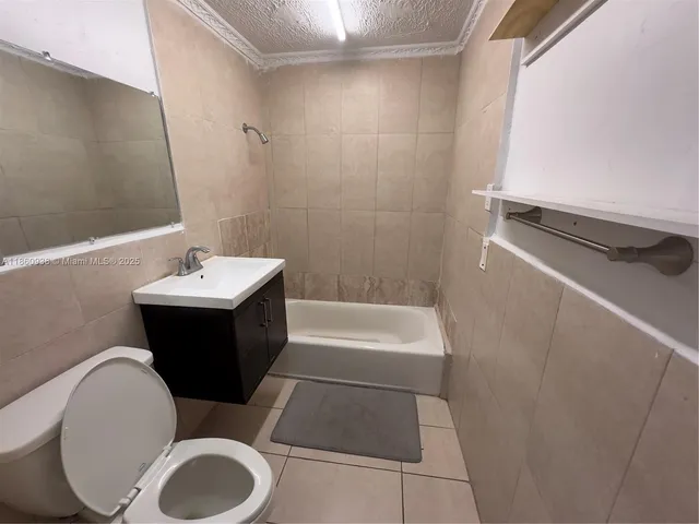 $3,500 | 2490 Northwest 97th Street, Unit A, Miami, FL 33147