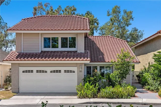 $1,895,000 | 30 Entrada West, Irvine, CA 92620