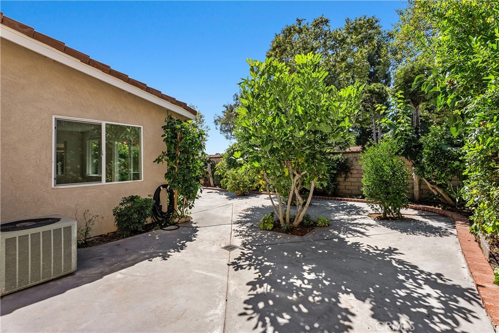 30 Entrada West Irvine, CA 92620 - Photo 35 of 41