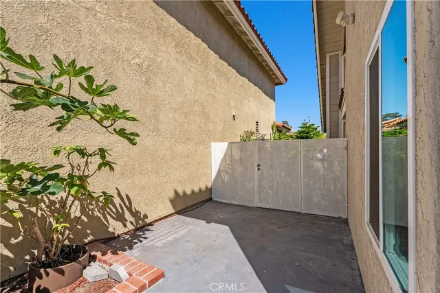 $1,895,000 | 30 Entrada West, Irvine, CA 92620