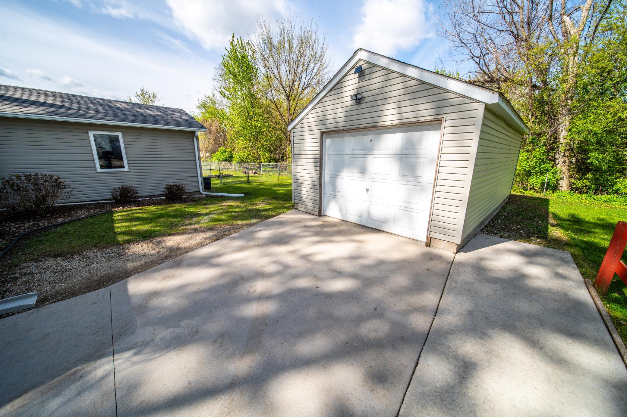 5757 65th Avenue Southeast Rochester, MN 55904 - Photo 24 of 48