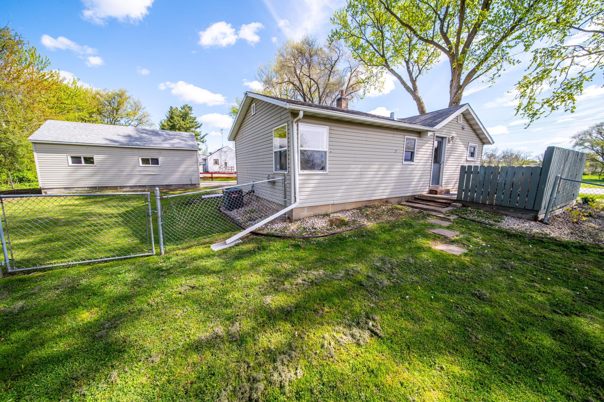 5757 65th Avenue Southeast Rochester, MN 55904 - Photo 32 of 48