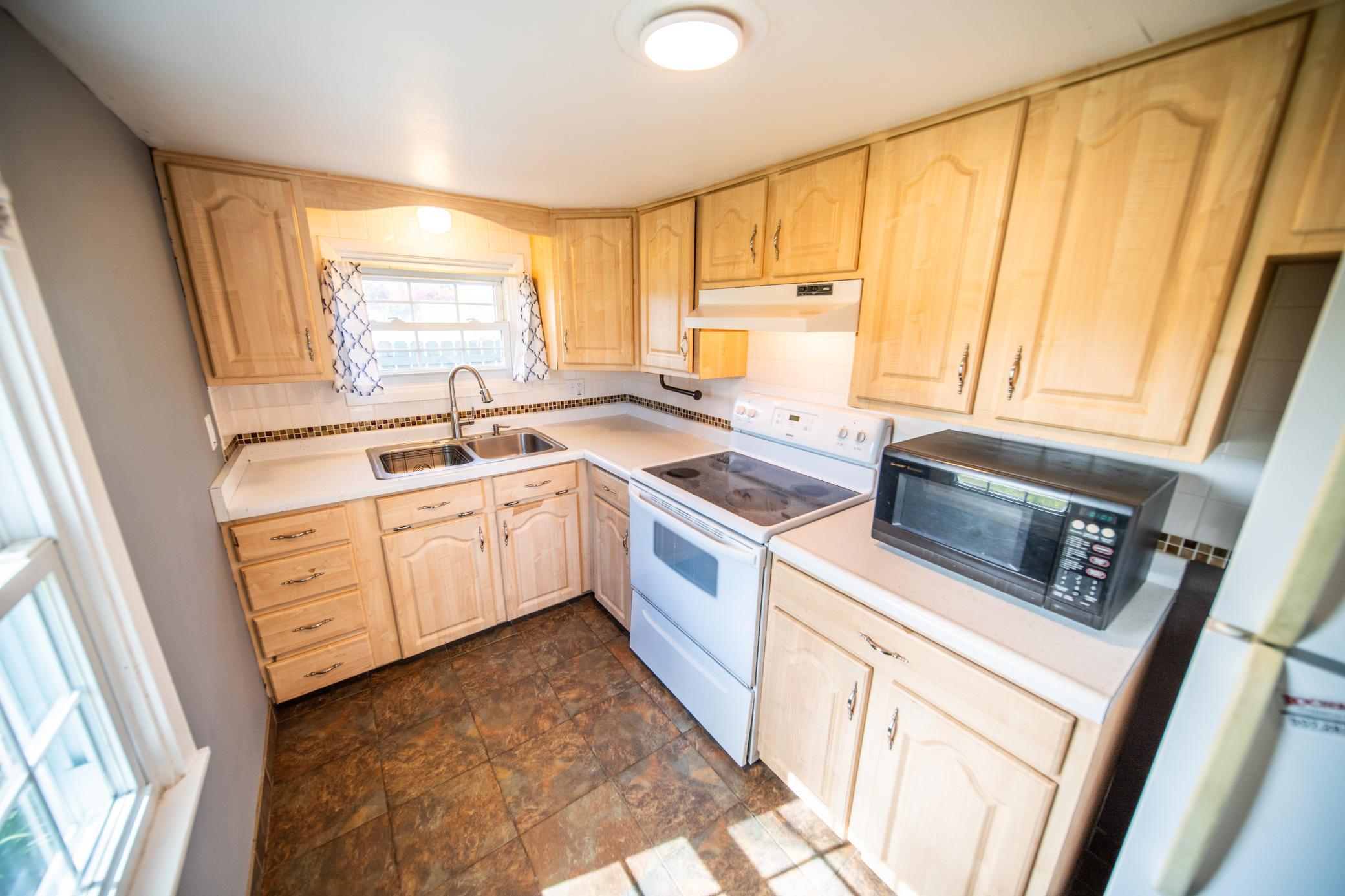 5757 65th Avenue Southeast Rochester, MN 55904 - Photo 9 of 48