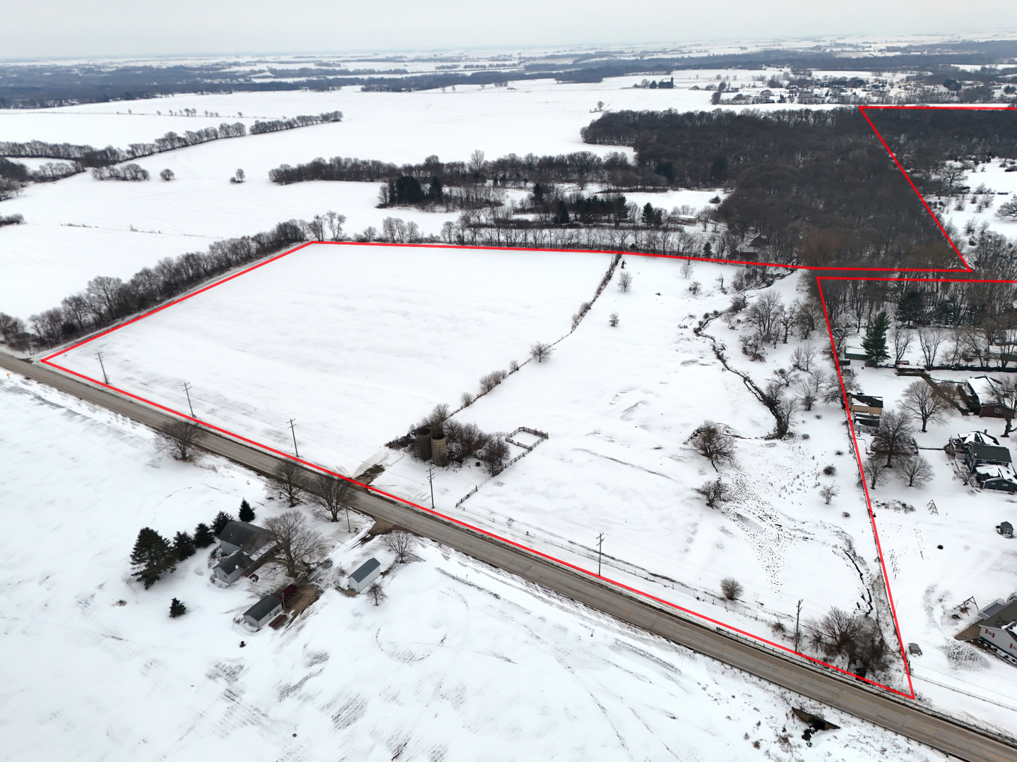 497 Timber Creek Road Dixon, IL 61021 - Photo 13 of 23 a view of ocean and beach