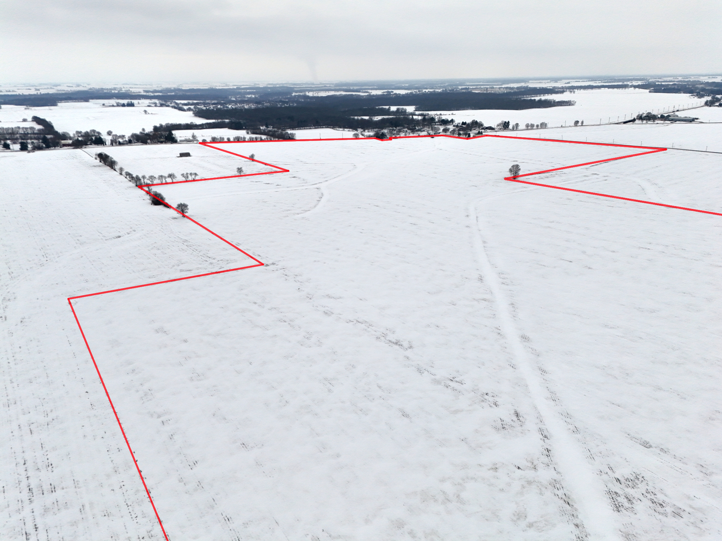 497 Timber Creek Road Dixon, IL 61021 - Photo 9 of 23 view of beach and ocean
