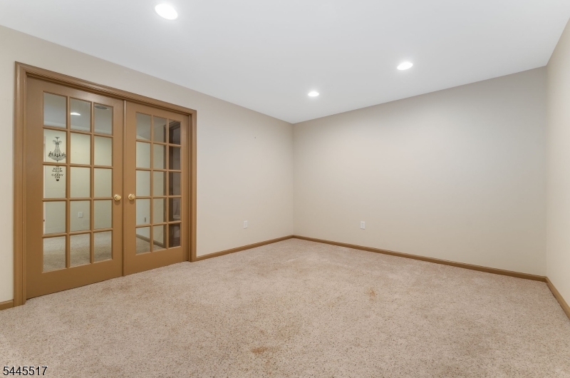 209 Kuhl Road Flemington, NJ 08822 - Photo 38 of 50