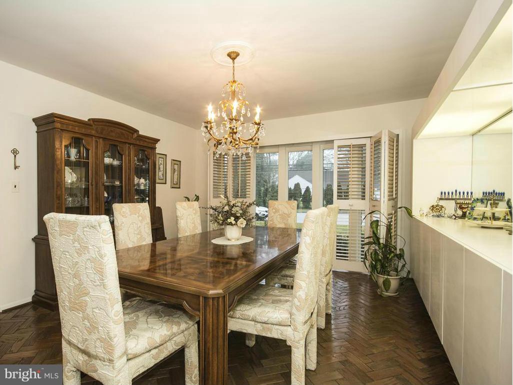 7913 Stevenson Road Pikesville, MD 21208 - Photo 6 of 22 Dining Room