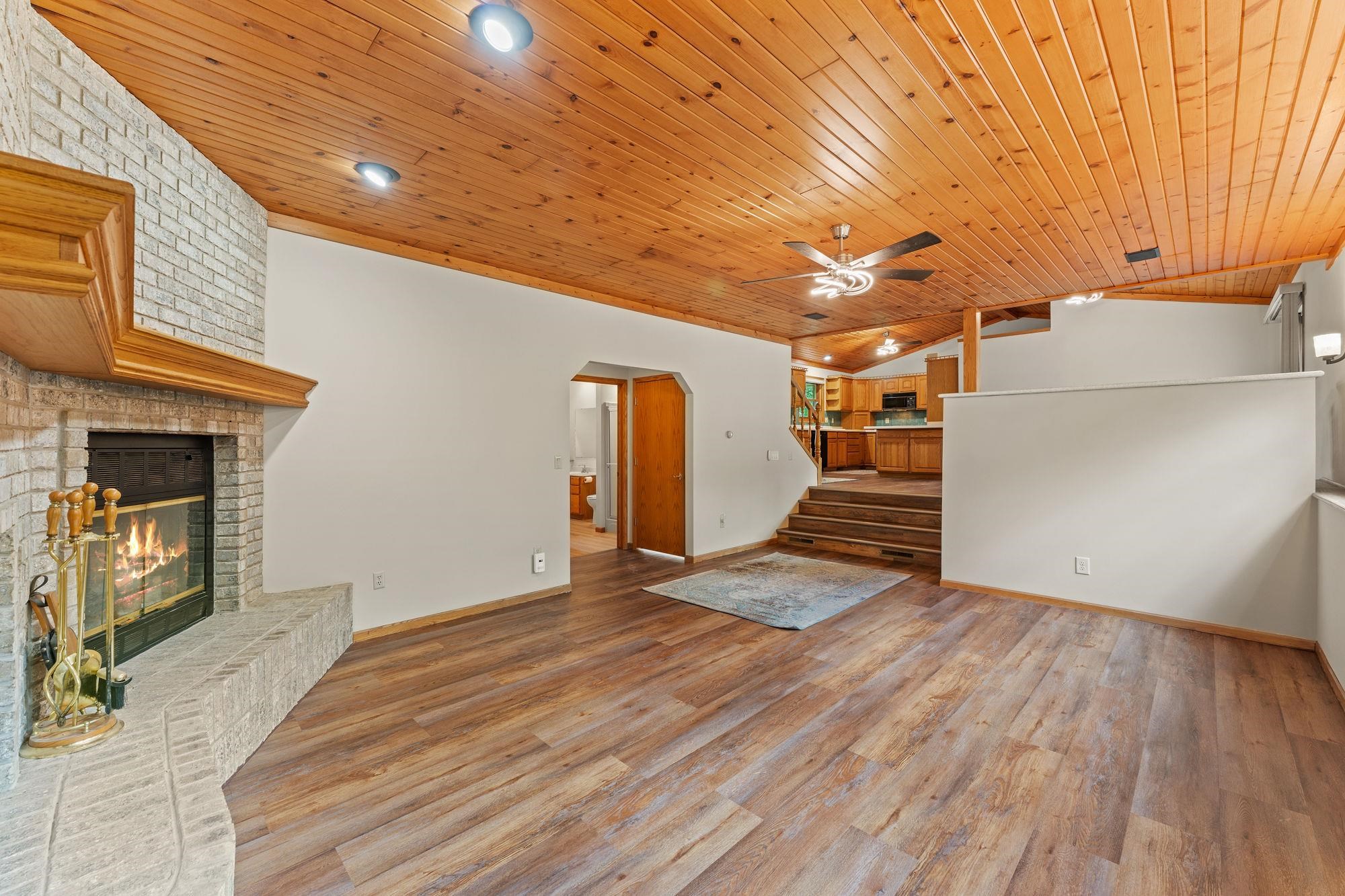 S6041 Oak Court Baraboo, WI 53913 - Photo 21 of 69