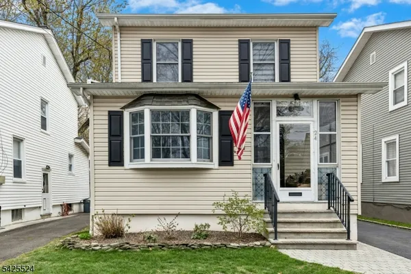 $949,000 | 24 Windsor Place, Cranford, NJ 07016