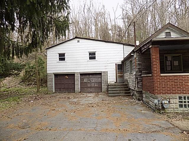 211 Thompson Run Road Pittsburgh, PA 15237 - Photo 2 of 25