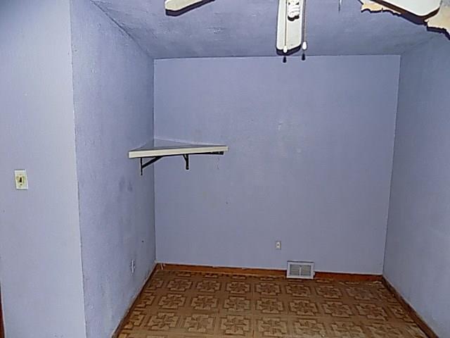211 Thompson Run Road Pittsburgh, PA 15237 - Photo 12 of 25