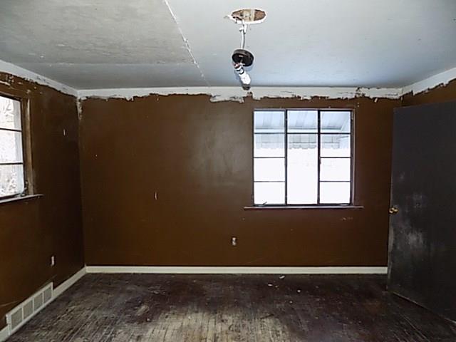 211 Thompson Run Road Pittsburgh, PA 15237 - Photo 10 of 25
