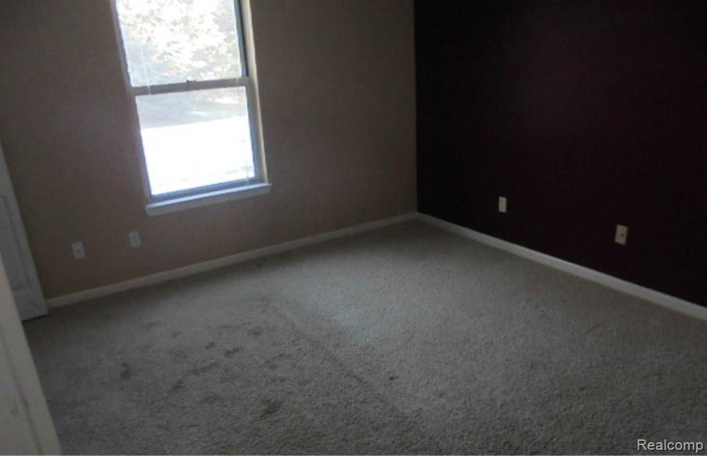 1682 Clemens Circle Rochester, MI 48307 - Photo 7 of 11