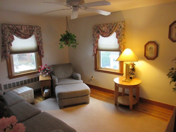 8 Wilson Road Wakefield, MA 01880 - Photo 12 of 21 Gallery Image 12