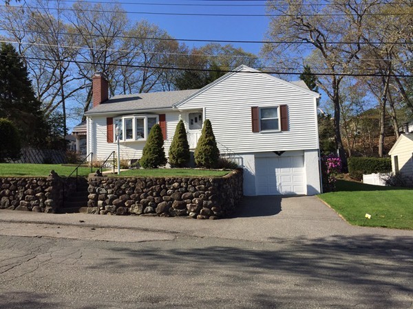 8 Wilson Road Wakefield, MA 01880 - Photo 2 of 21 Gallery Image 2