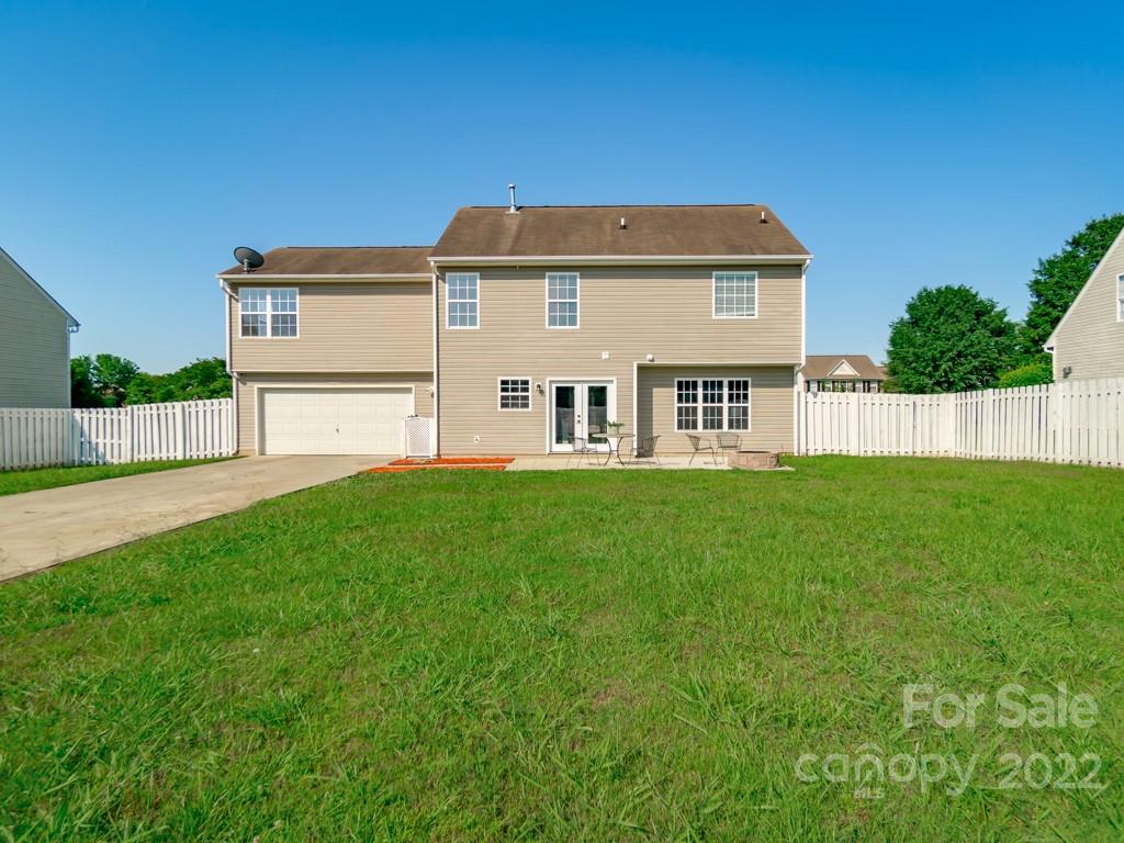 5510 Rogers Road Indian Trail, NC 28079 - Photo 31 of 35 a front view of a house with a yard