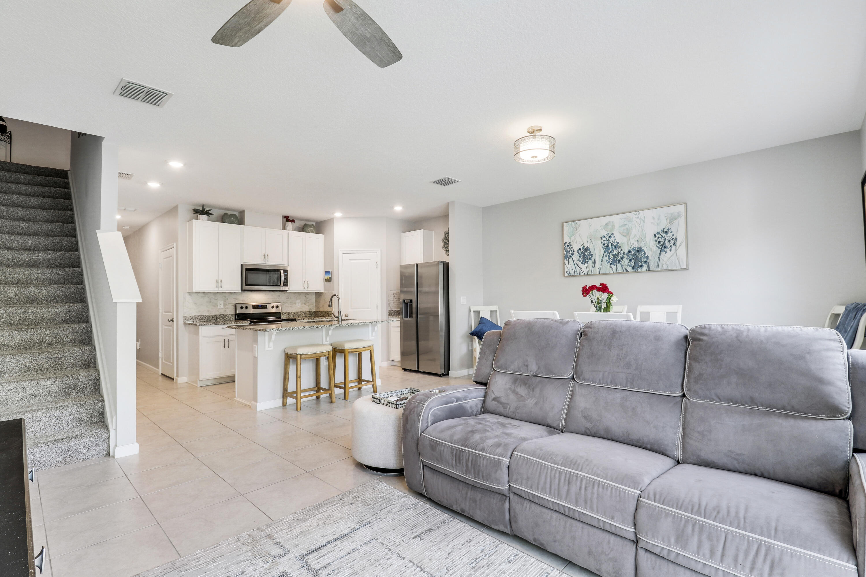 303 Southeast Halifax Lane Stuart, FL 34994 - Photo 4 of 35 House-19