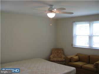 1041 Hoven Road Philadelphia, PA 19115 - Photo 7 of 12 Bedroom - Main