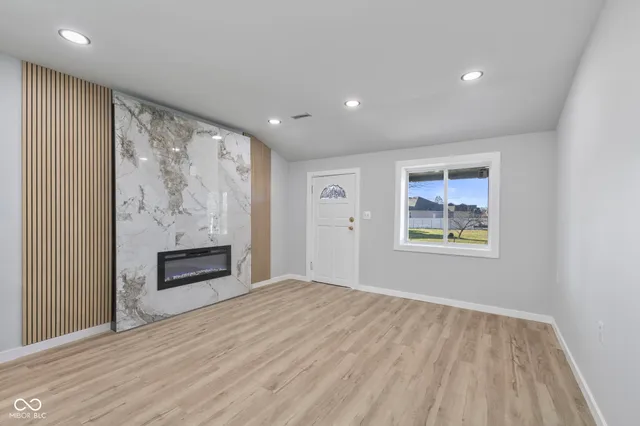 $213,900 | 4533 Gordon Drive, Plainfield, IN 46168