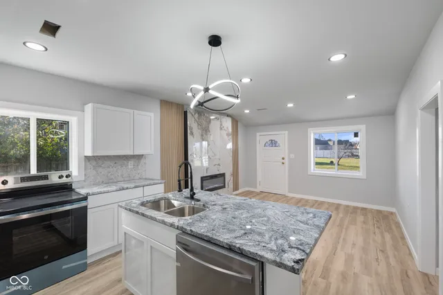 $213,900 | 4533 Gordon Drive, Plainfield, IN 46168