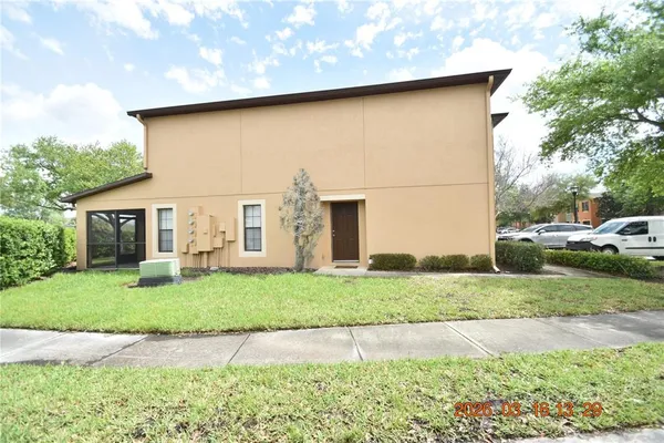 $1,975 | 2449 Hibiscus Bay Lane, Unit 2449, Brandon, FL 33511