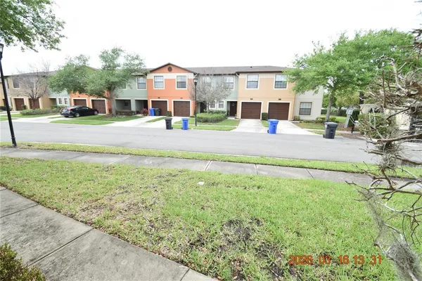 $1,975 | 2449 Hibiscus Bay Lane, Unit 2449, Brandon, FL 33511