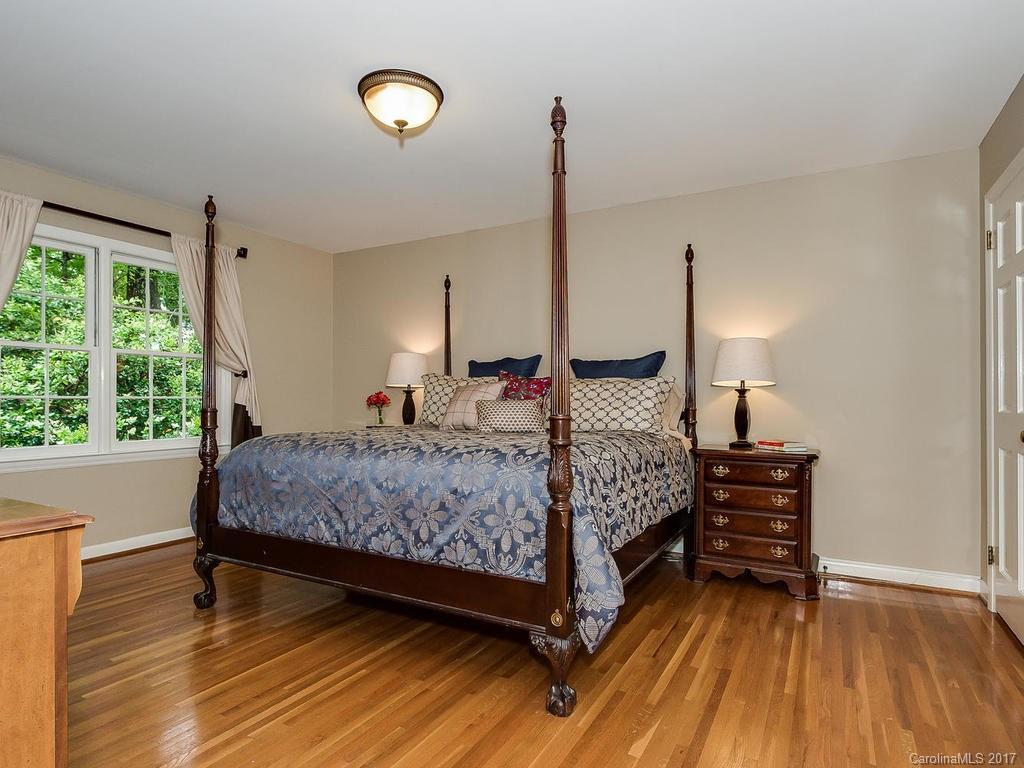5926 Brace Road, Unit 13 Charlotte, NC 28211 - Photo 16 of 24 Gallery Image 16