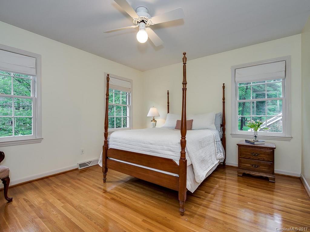 5926 Brace Road, Unit 13 Charlotte, NC 28211 - Photo 20 of 24 Gallery Image 20
