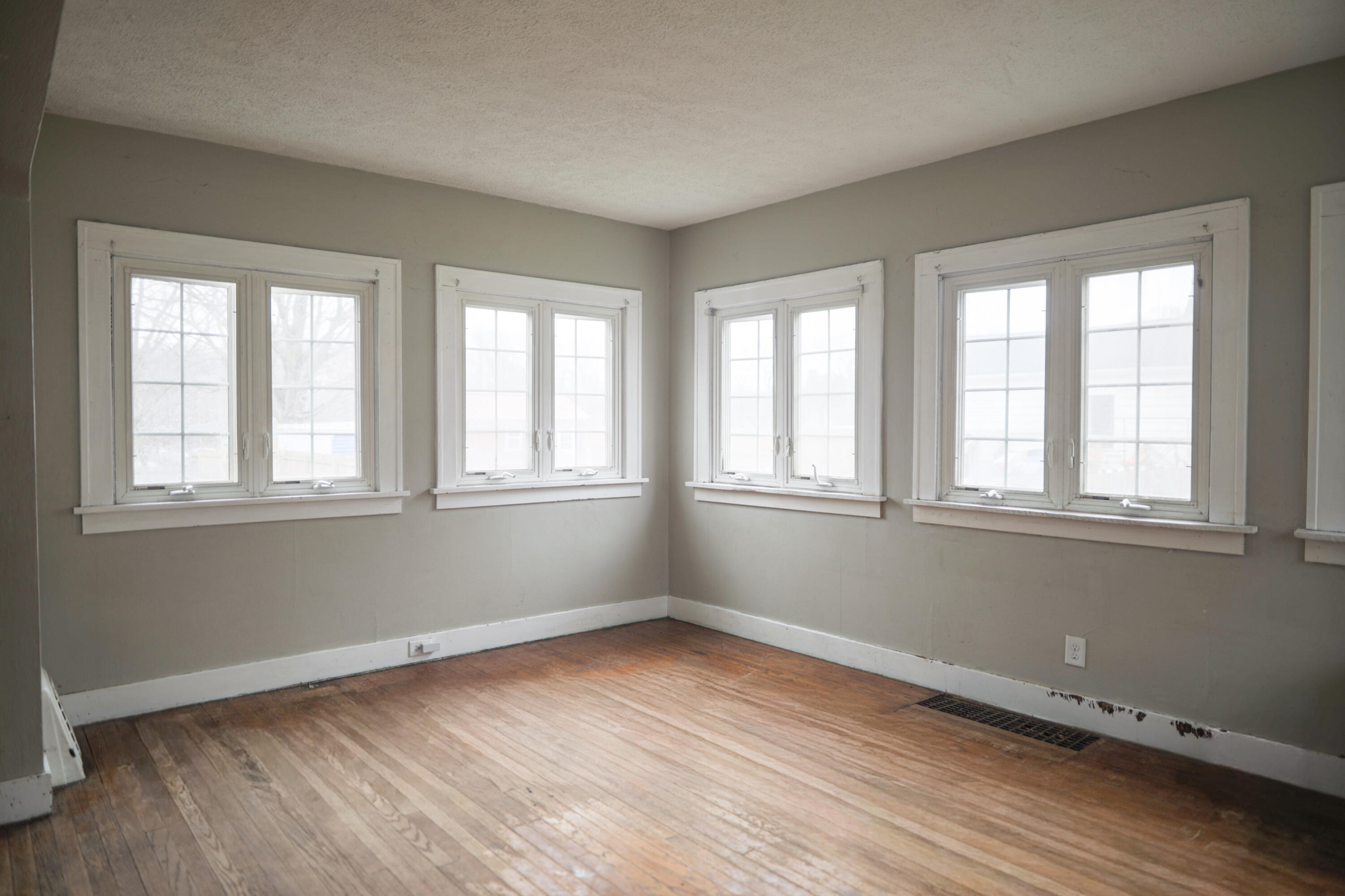 306 West Michigan Street Rolling Prairie, IN 46371 - Photo 2 of 15 3000x1999