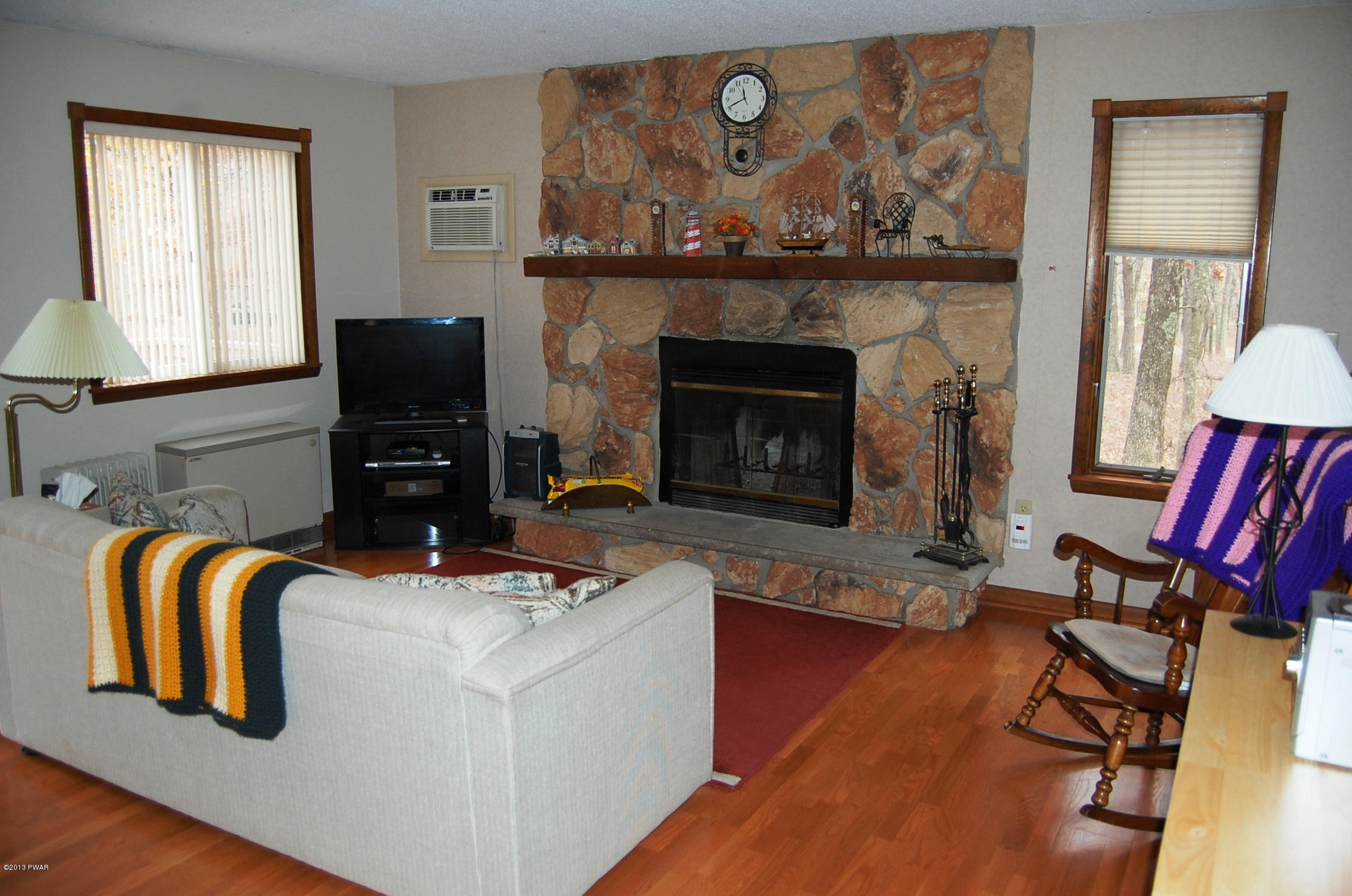 200 Maple Ridge Drive Hawley, PA 18428 - Photo 4 of 16