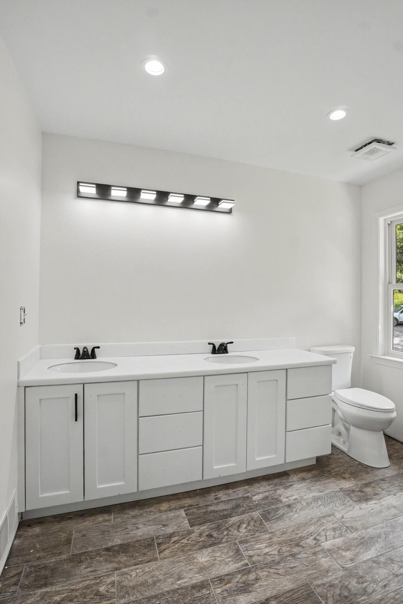 14400 Van Syckle Road Gregory, MI 48137 - Photo 22 of 37 023_file_8230