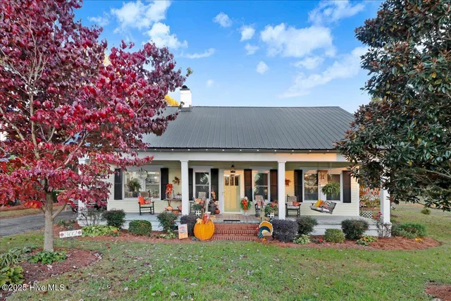 $219,900 | 302 North Sycamore Street, Fremont, NC 27830