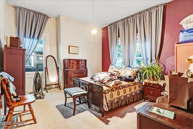 $219,900 | 302 North Sycamore Street, Fremont, NC 27830