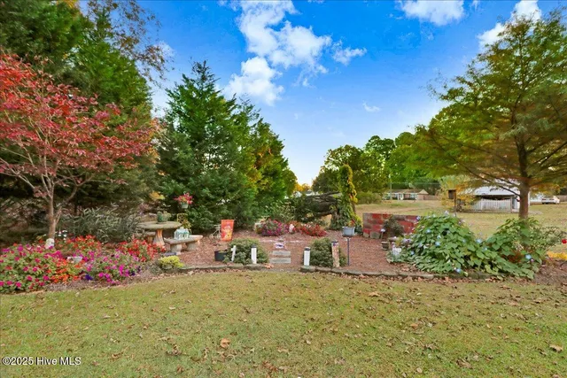 $219,900 | 302 North Sycamore Street, Fremont, NC 27830