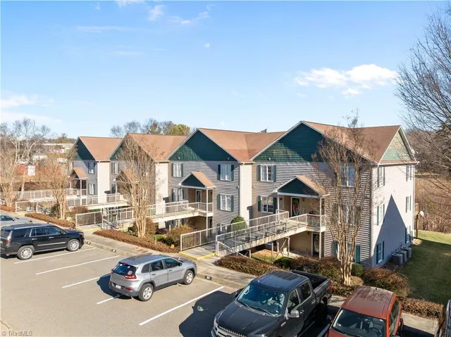 $179,000 | 226 Lola Lane, Unit 103, Pilot Mountain, NC 27041